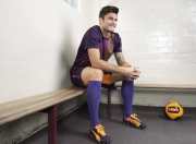 开云体育中国-东决关键战焦点战，黄蜂粉碎国王，团队篮球的终极胜利