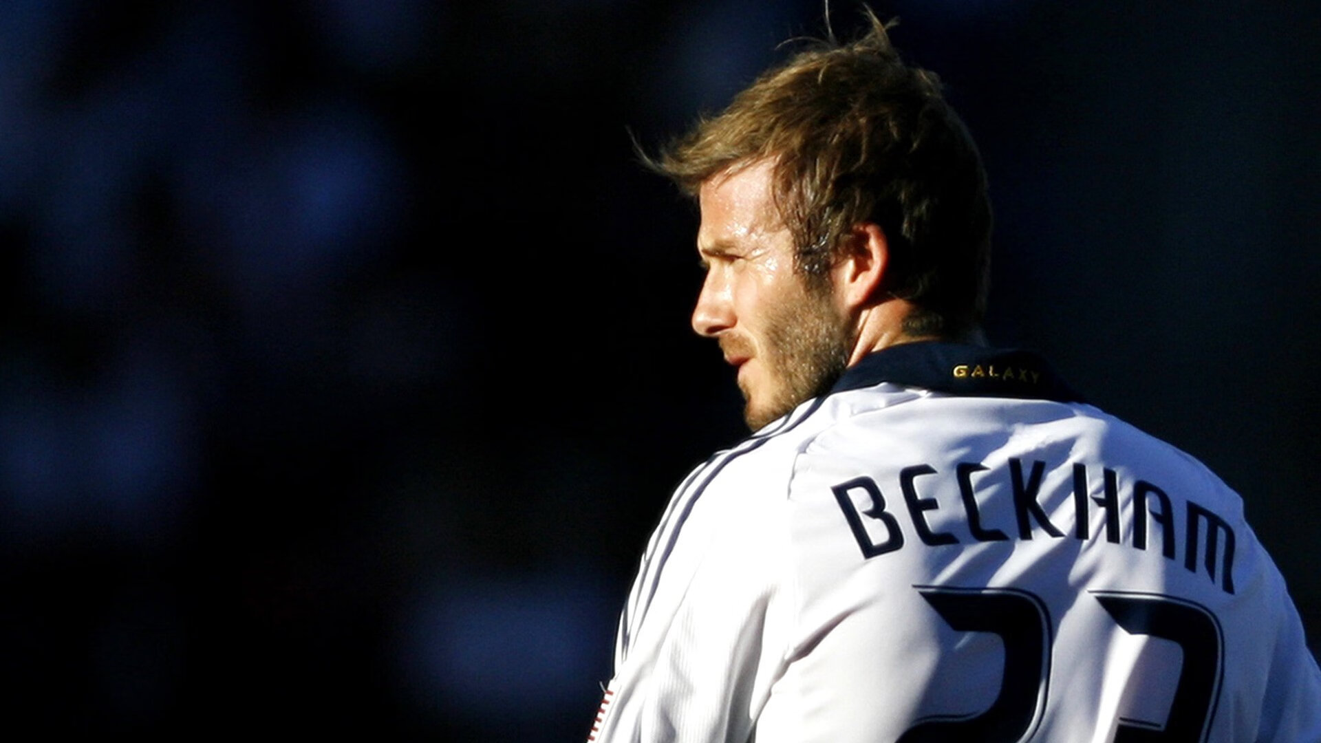 北非风暴席卷英伦，阿尔及利亚式足球哲学如何轻取曼联，启示西甲国家德比新焦点