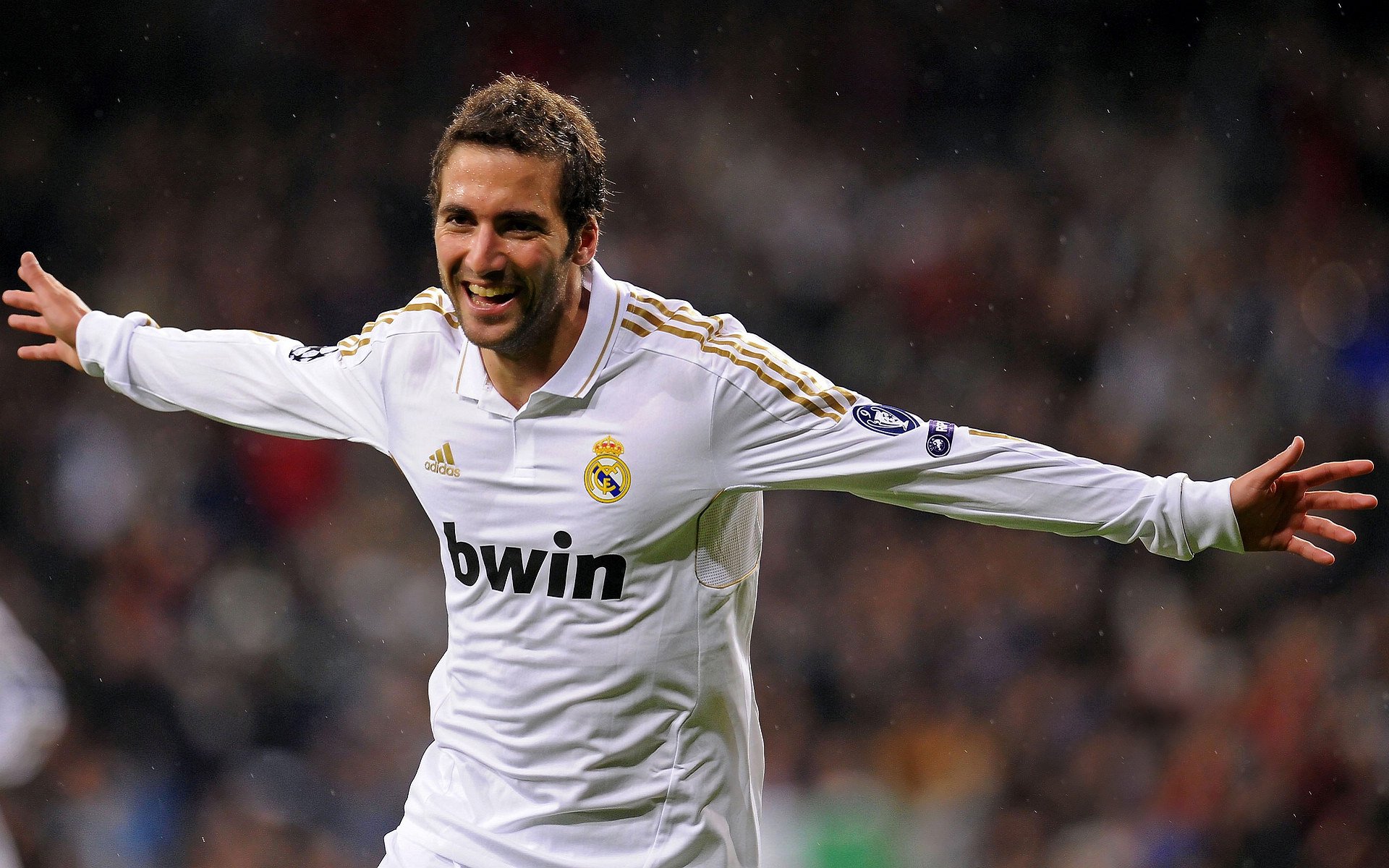 教科书级的掌控力,赖斯在中场绞杀战中定义现代足球艺术